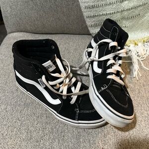 Size 4 Hightop Black Vans